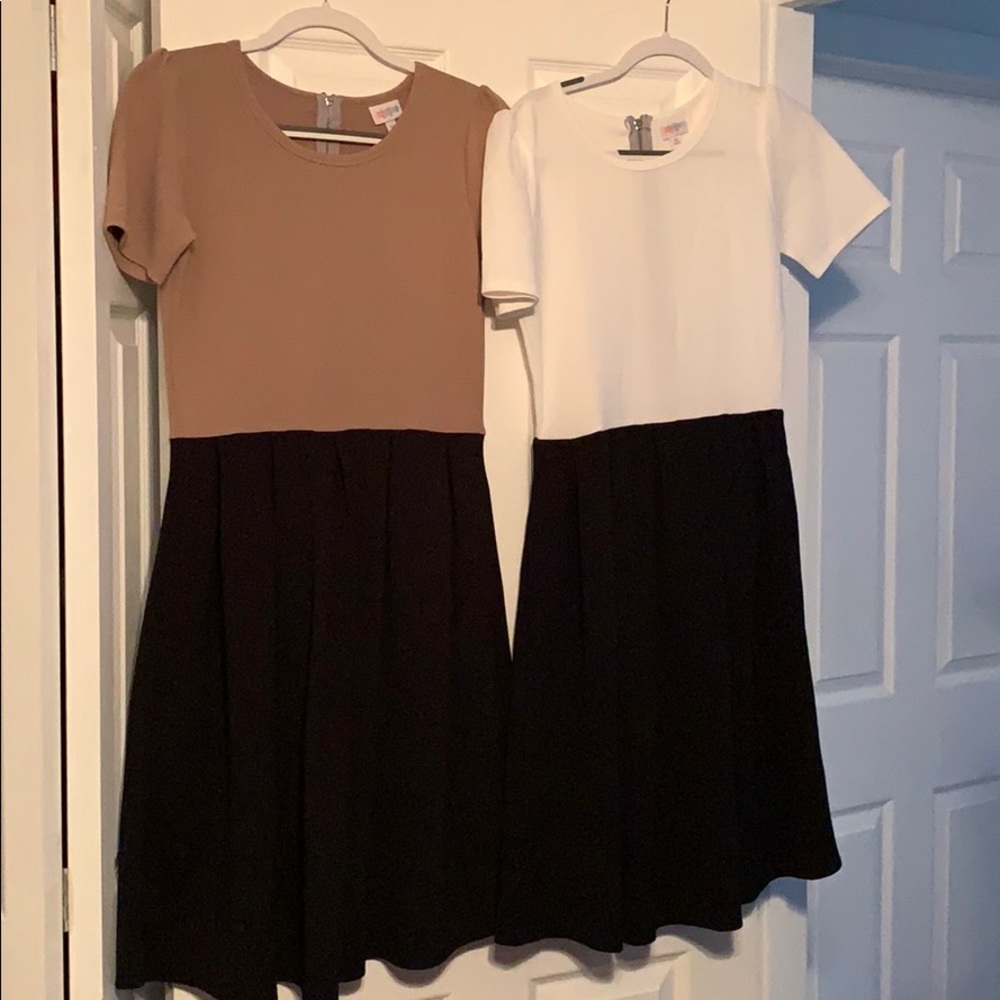 Lularoe Amelia’s size medium